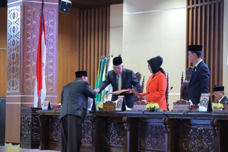 Rapat Paripurna LX (60) DPRD Prov. Sumsel dengan agenda Perubahan dan Penambahan Program Pembentukan Peraturan Daerah Tahun 2023