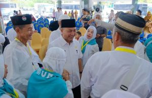Lepas JCH, Bupati Muba Apriyadi Berpesan Fokus Ibadah dan Jaga Kesehatan Bupati Muba, Apriyadi lepas 202 JCH untuk beribadah ke tanah suci