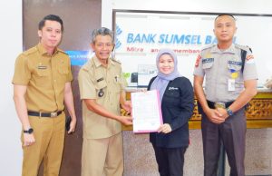 Desa Bayung Lencir Siap Terapkan Aplikasi Srikandi, Kerjasama dengan Bank Sumsel Babel Desa Bayung Lencir Siap Terapkan Aplikasi Srikandi, Kerjasama dengan Bank Sumsel Babel