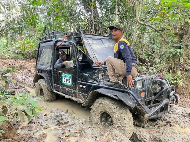 Apriyadi Susuri Hutan, Ziarah Hingga Buatkan Sumur Bor Warga Pelosok di Muba