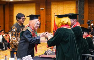 Raih Gelar Doktor Ilmu Hukum, Anita Rekomendasikan Pola Relasi Eksekutif dan Legislatif dalam Penyusunan APBD
