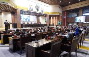 DPRD Sumsel Dengarkan Penjelasan Gubernur Terhadap Raperda APBD TA 2025